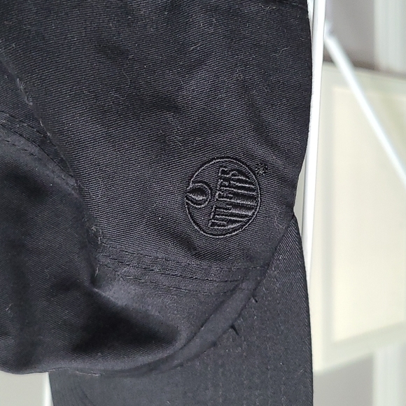 Mens Brixton Edmonton Oilers hat - Picture 2 of 4